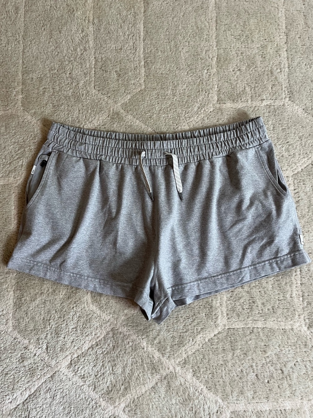 Vuori Shorts